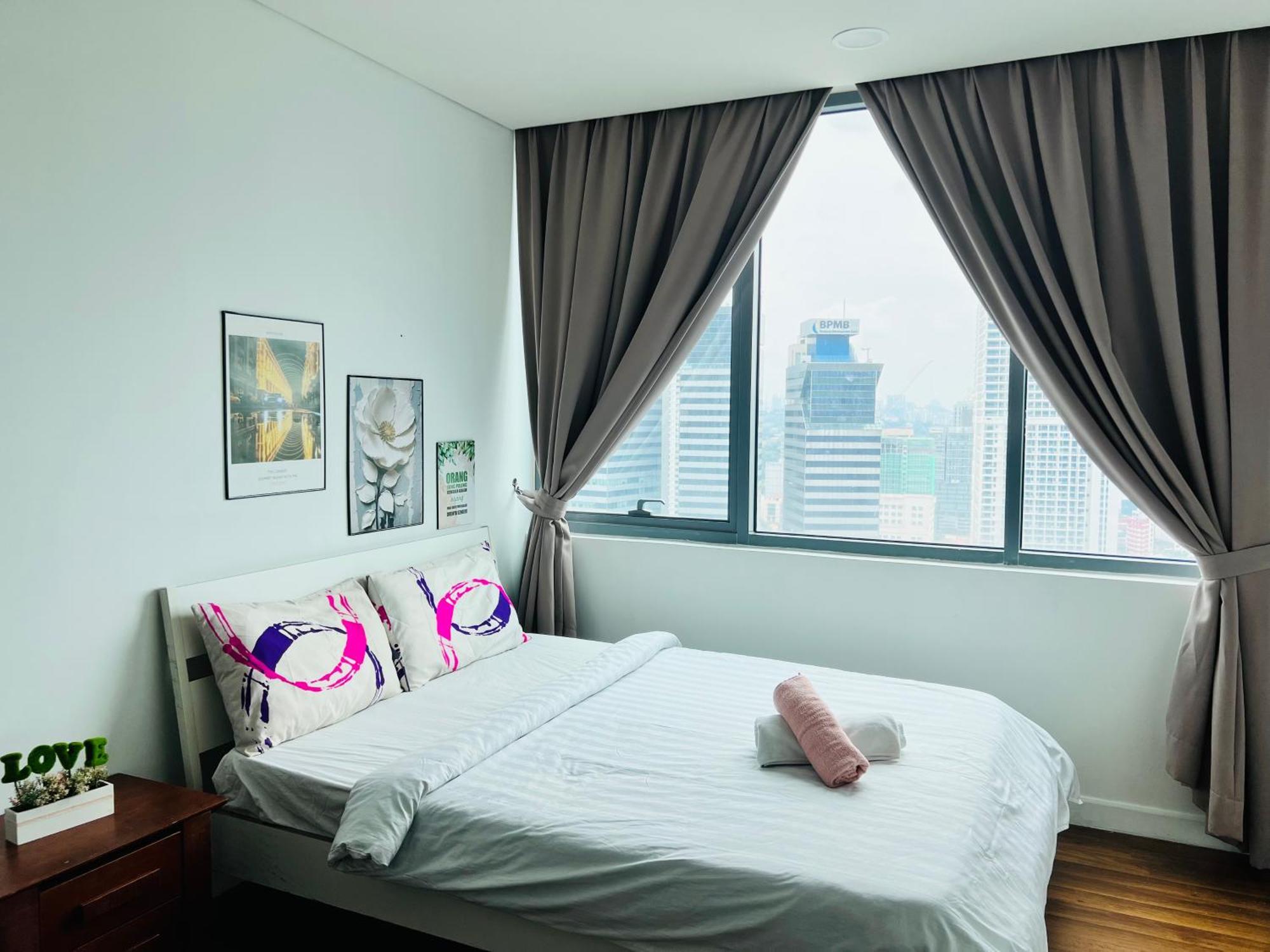 Mercu Summer Suites Klcc By Sweet Home Куала-Лумпур Екстер'єр фото