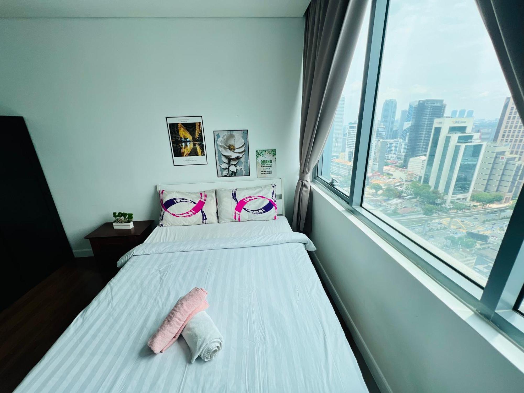 Mercu Summer Suites Klcc By Sweet Home Куала-Лумпур Екстер'єр фото